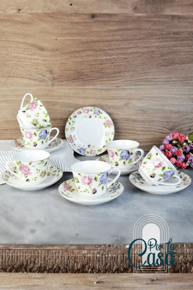 Laura Çay Fincan Takımı